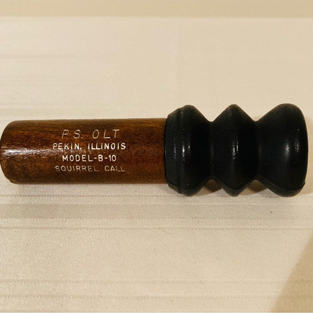 Vintage P. S. OLT Model B-10 Squirrel Call
